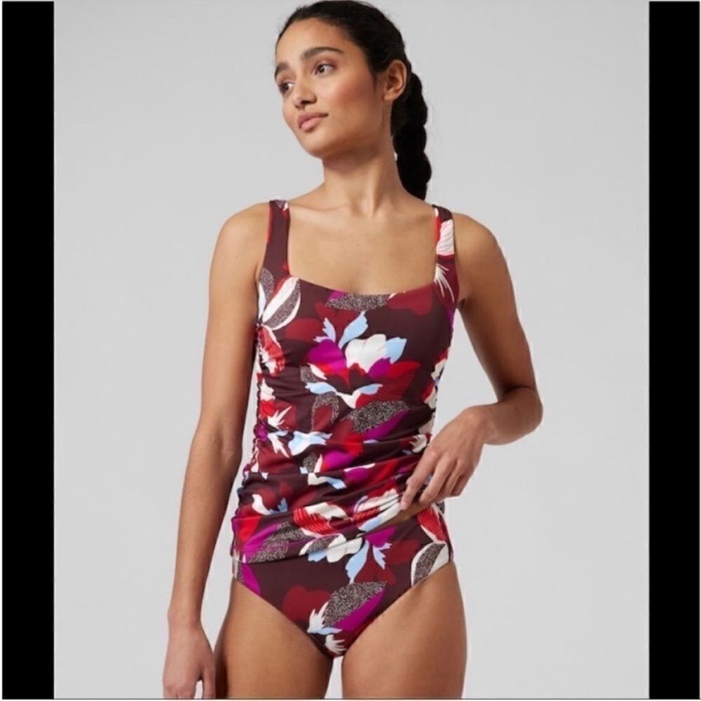 NWT Athleta Square Neck Bra Cup 32 D/DD Hero Bloom Tankini Swim Top!